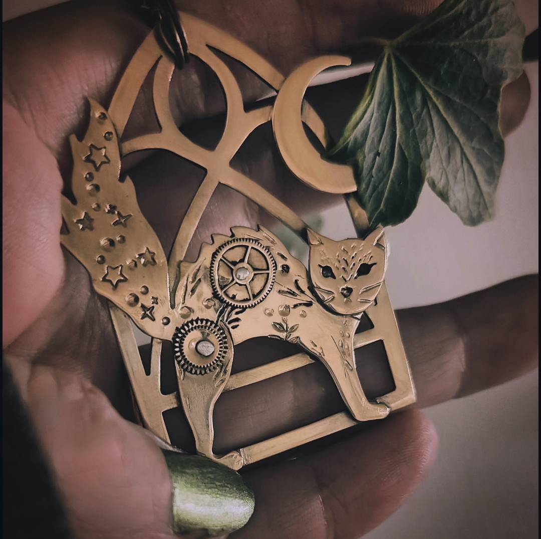 collier-chat-gothique-lune-engrenages_lune